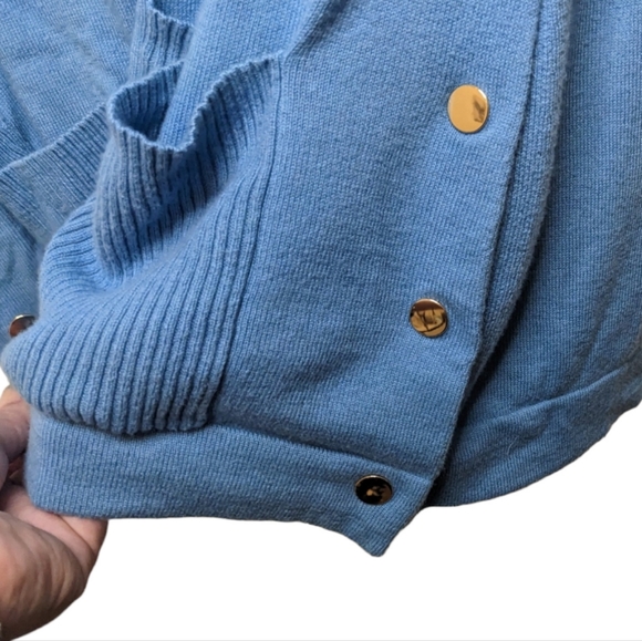 NWOT ✨Chico’s Women's Blue Oversized Cashmere Blend Sweater Size 2X (L)💙 - Picture 9 of 12